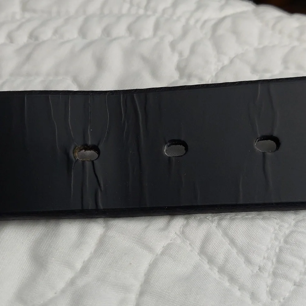 * Dockers Elegant Black Soft Leather Men's Belt, Silver Buckle, Size 34, EUC